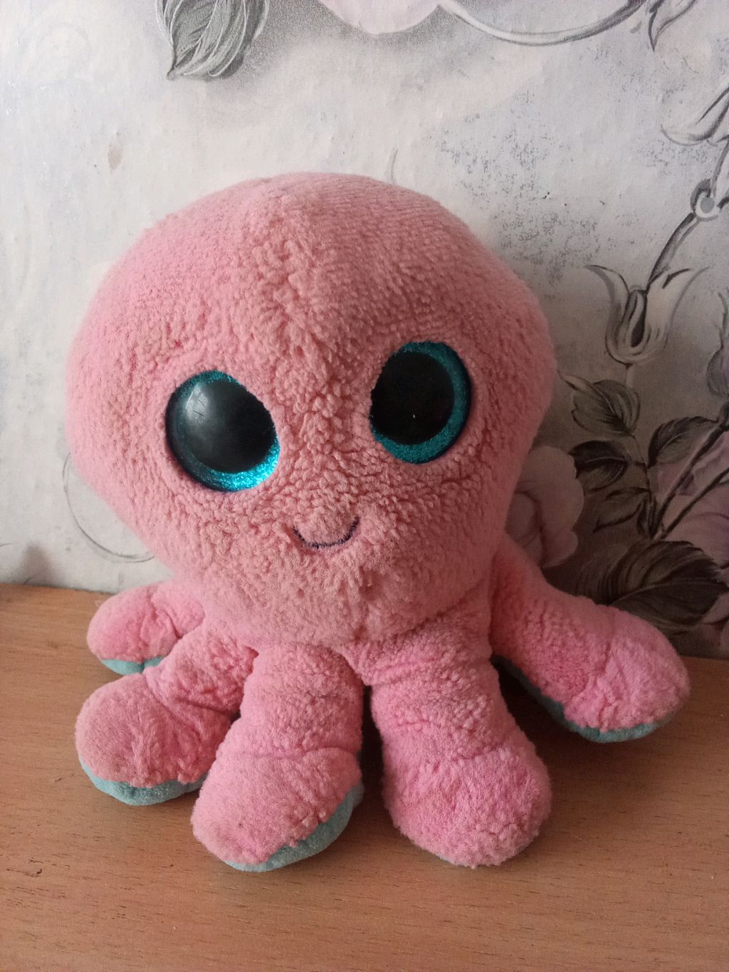 играю но это не кто не смотрит