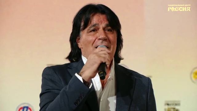 «Лучший город Земли»
Поёт: Вячеслав Ольховский 
#ВячеславОльховский