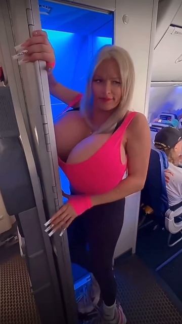 Чья кукла?🎰