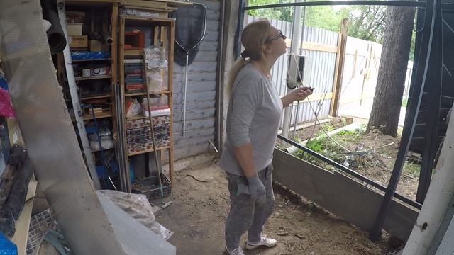 Забор окончание стройки .