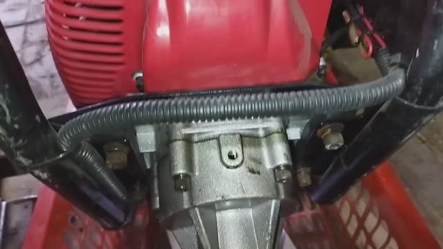 Разгрузка контейнера на участке.Очередная покупка на Авито, в этот раз бензобур.