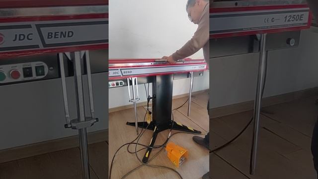Электромагнитный листогиб, магнитный гибочный станок, Магнитный листогиб, Magnabend