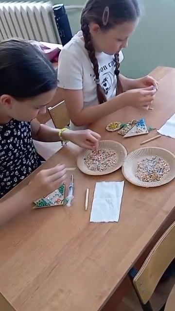 Мастер-класс по мозаике из природных материалов Домик, где живет солнце