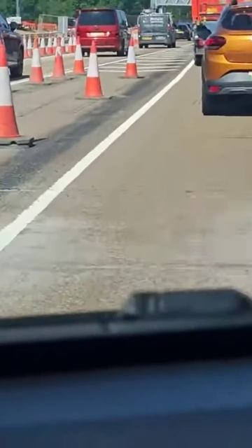 Из чего сделаны дороги в Англии?
