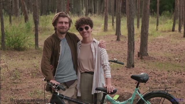 Ваш плейлист для путешествий, где каждая песня - признание в любви - Alcoholism -- HoliznaCC0 -- THE