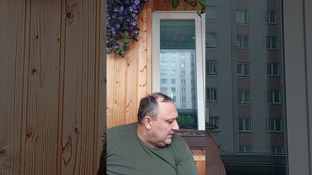 "Полные кроссовки" 🌧