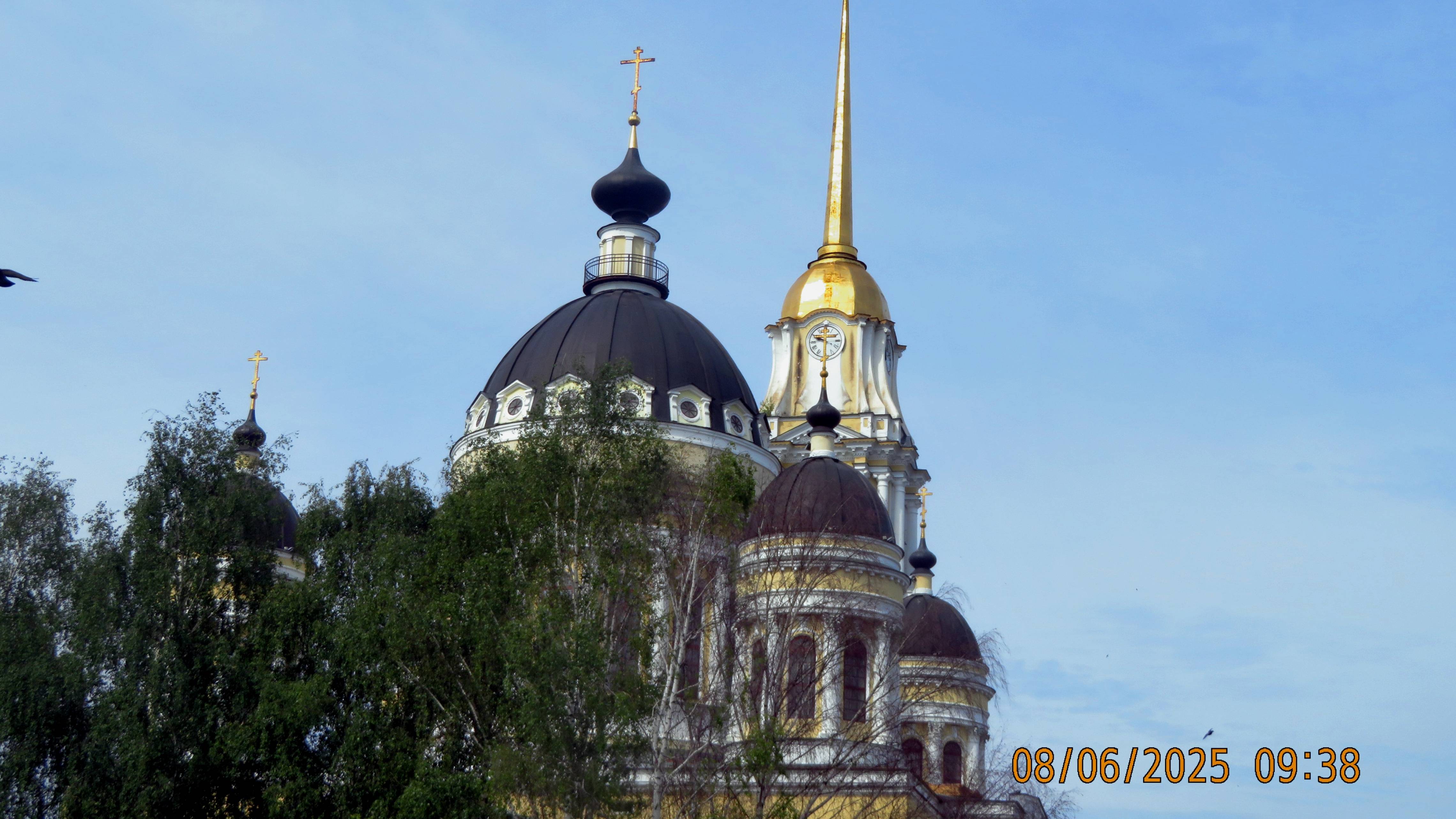 гор Рыбинск . Прогулка в Фото до Карякинского Парка ! 8 июня 2025 год .