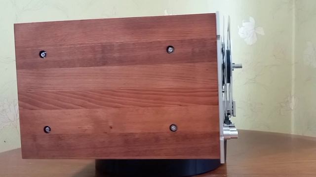 Pioneer RS-701 боковые панели