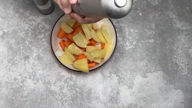 КАК ПРИГОТОВИТЬ ГОВЯДИНУ СО СВЕКЛОЙ И ОВОЩАМИ В ДУХОВКЕ? Вкусный, сытный обед и ужин для всей семьи!