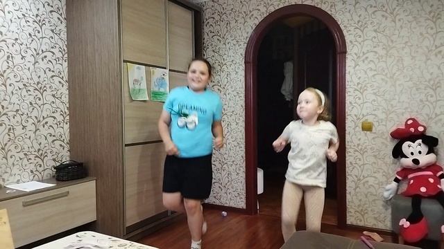 Музыка летит над нами