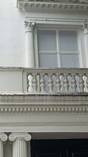 "Пустой дом" в Лондоне (23 Leinster Gardens, London, UK, "empty house")
