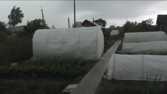 Очередной шквал, град прошел мимо.