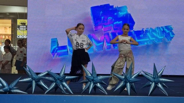 Бренд Sister store на отчётном показе школы моделей Fashion kids models!