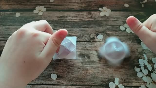 Как сделать бумажный волчок