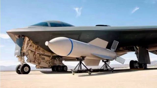 Бомба GBU-57 MOP (Massive Ordnance Penetrator)

Это американская сверхтяжелая (около 13,6 тонн) авиа