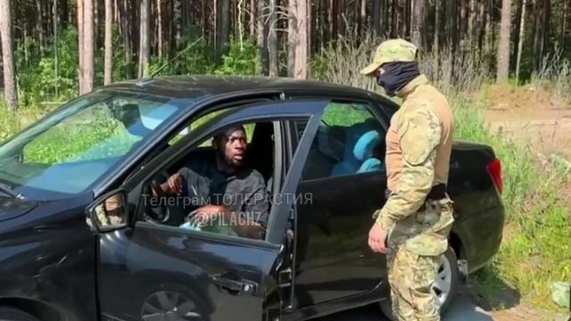 В Тюмени провели рейд по мигрантам на кладбище.