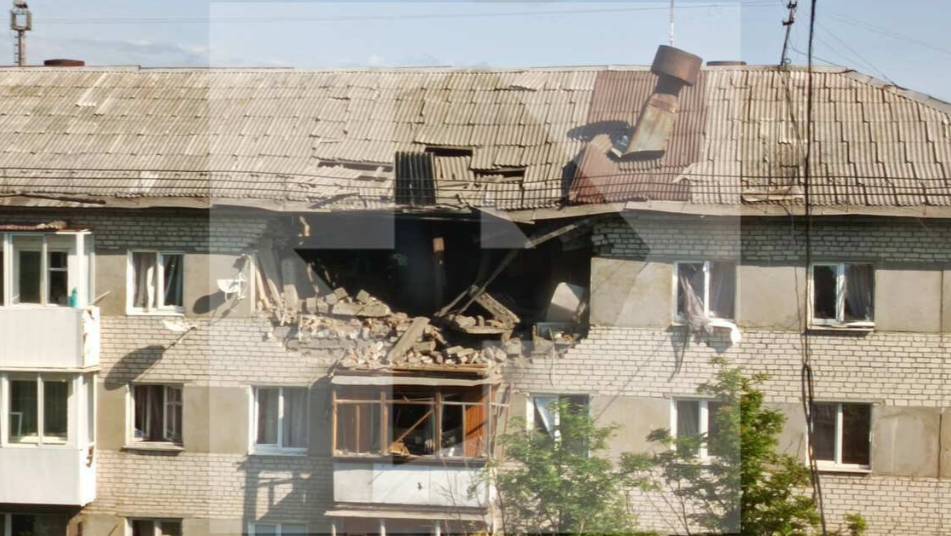 Четыре человека пострадали при взрыве газа в пятиэтажке в Серове