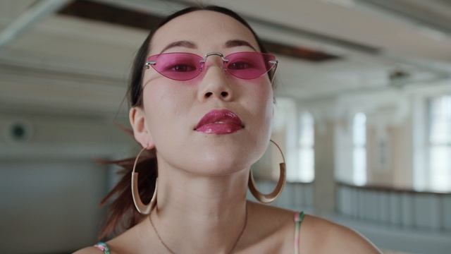 10264817-uhd_4096_2160_25fps