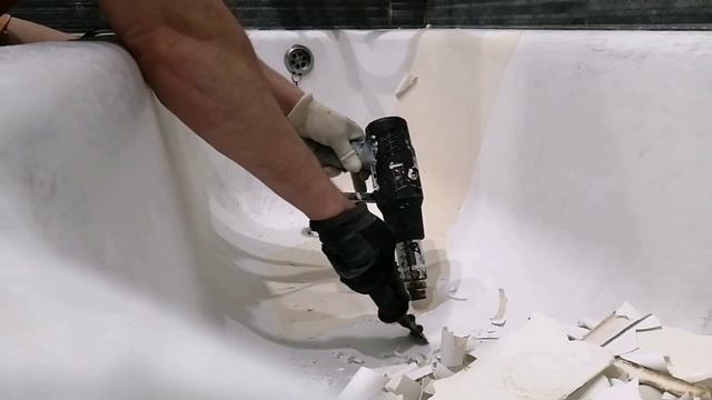 Реставрация ванны с монолитным примыкание и снятием старого акрила
