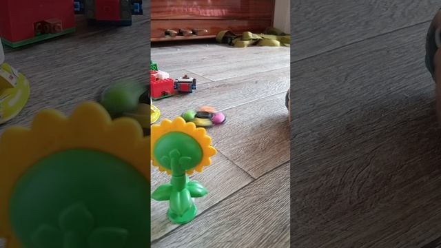 четвёртая часть кто сражается с кем Мы проиграли бульдозер и вертолётик а вертолётик - это я