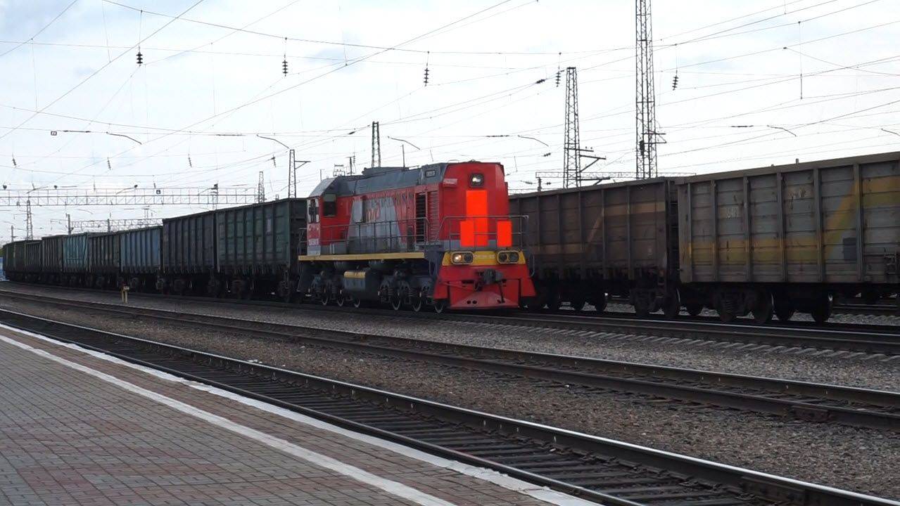 Тепловоз ТЭМ2УМ-305. Тихо едет, не спеша, ТЭМка горшками шурша.