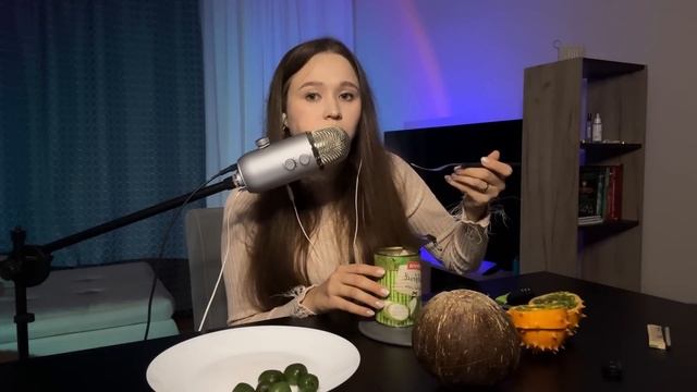 037. АСМР итинг экзотических фруктов (пробую в первый раз)