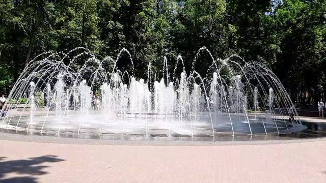 Фонтан в городском саду им. Глинки (Смоленск)