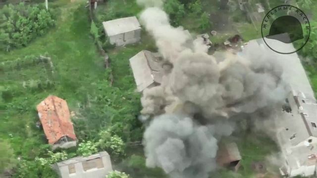 Прилет ударного БПЛА типа "Молния" ВС РФ по укрытию противника на Константиновском направлении !!!