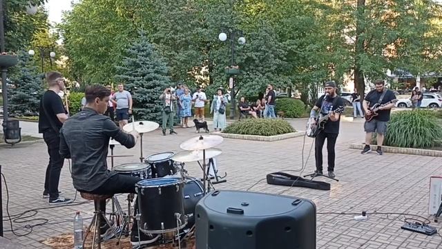 🇷🇺 В Донецке второй день празднуют день рождения Виктора Робертовича Цоя.