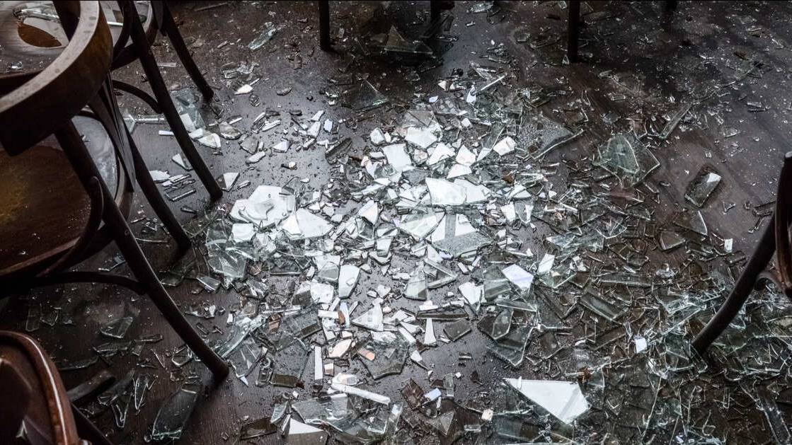 Мирная жительница ранена при ударе снаряда ВСУ по ее дому в Белгородской области