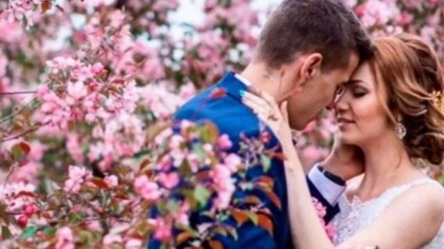 Цвет миндаля Слова:Игорь Бойко Музыка,аранжировка,исполнение:Александр Волченко@