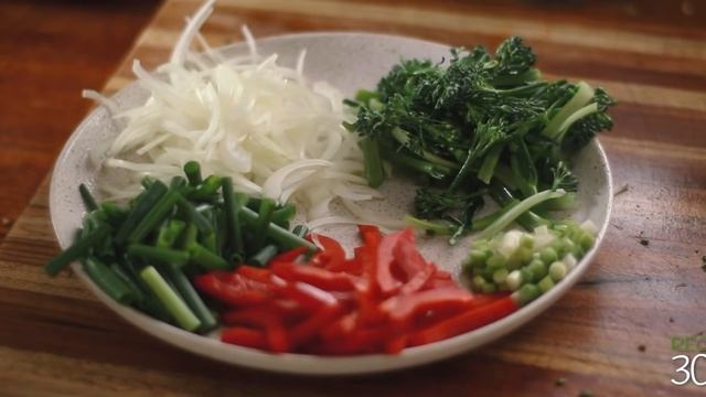 Chicken Chow Mein with fried noodles