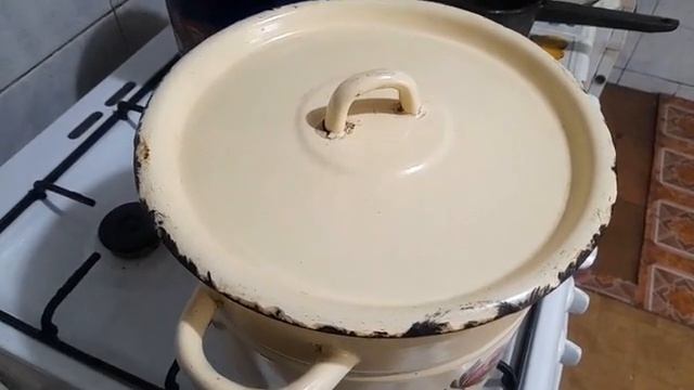Борщ холодный со щавелем.