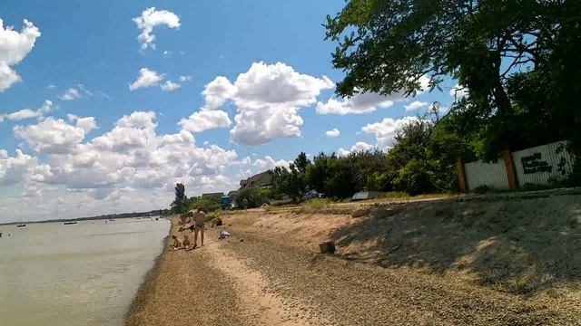 Ветрено а на лимане штиль.