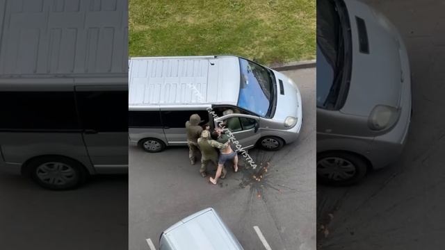 🔴Вот, оно как! С помощью банки огурцов можно сбивать не только «Кинжалы», но ещё и от ТЦК спасти😂