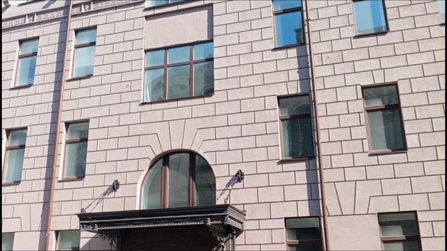 Прогулки по Москве.Дом,который никто не замечает.Настасьинский переулок. Зеркальная лисичка и улитк