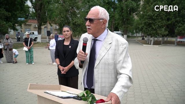 “Во славу тех, кто совершил бессмертный подвиг”: в Каспийске прошёл митинг в День памяти и скорби