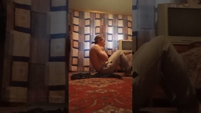 Качаю пресс дома