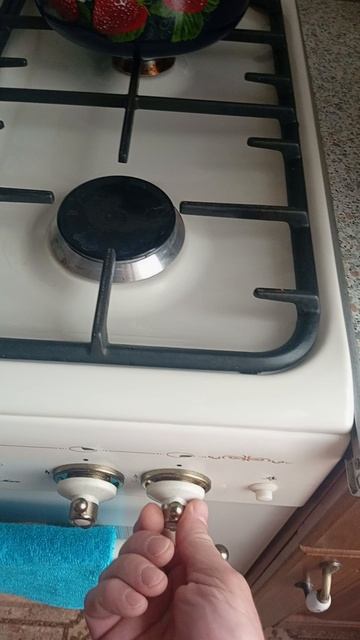 Как зажечь газовую плиту.