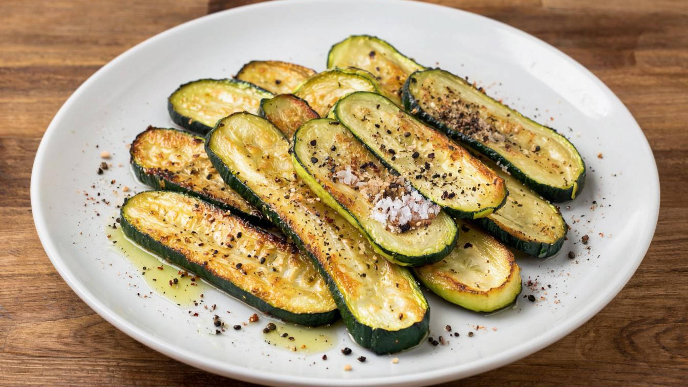 🥒 Цукини — универсальный овощ для полезных и вкусных блюд! 🍳