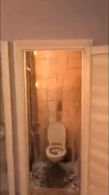 Кола + унитаз 😂😂😂🤣🤣🤣😹😹😹