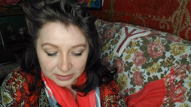 Читаю книгу "Сороковые фронтовые".