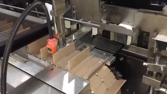 Автоматическая картонажная машина для штучной упаковки
