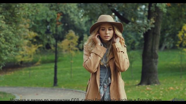 Когда дорожные знаки менее важны, чем её смех под эту песню - Sunset Moments -- Scott Holmes Music -