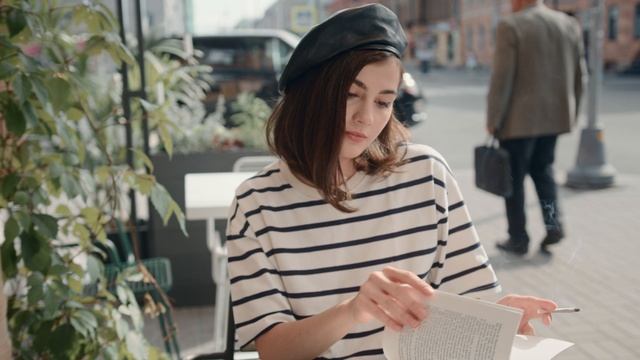 10059191-uhd_4096_2160_25fps