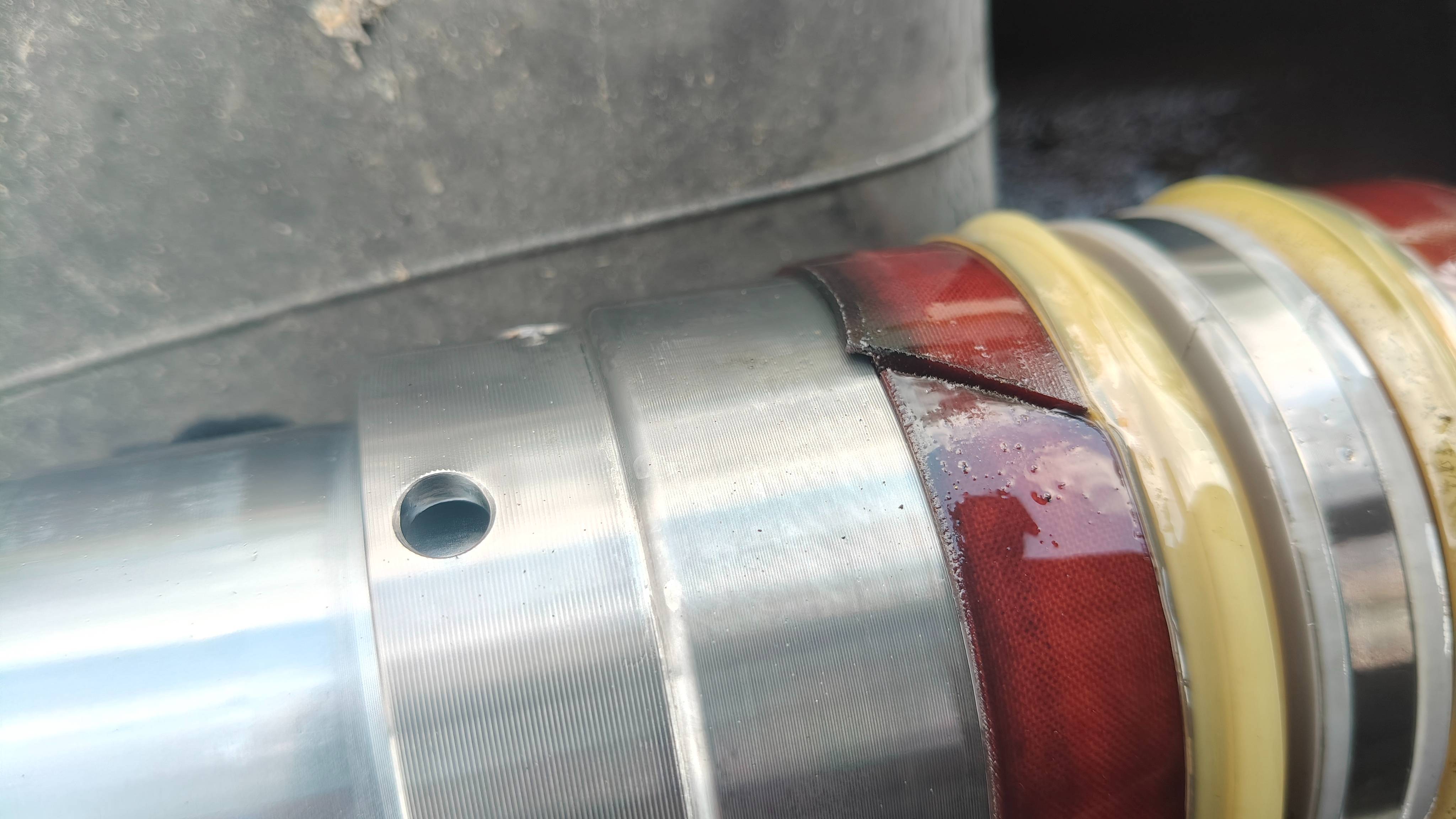 сборка цилиндра выдвижения секций КМУ SOOSAN