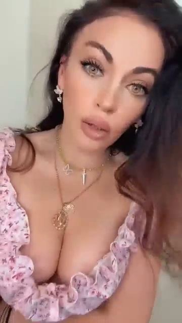 Пошла на уступку😂