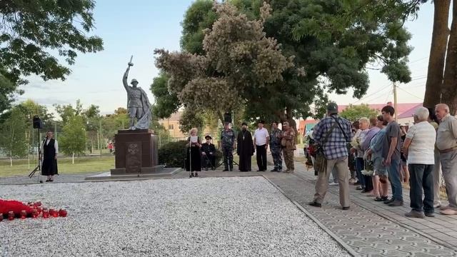 22 июня, в День памяти и Скорби, у стелы станицы Благовещенской прошла акция Свеча памяти