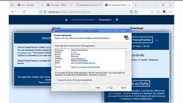 Ему бы ссылки учиться набирать, а не темы ставить