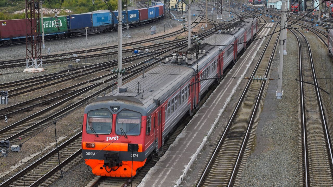 Электропоезд ЭД9М-0174. Покатушки от Развилки до Присягино.